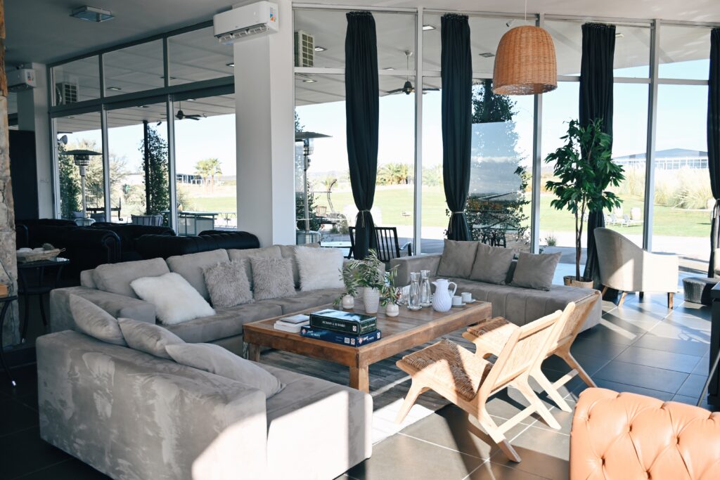 Lounge com vista para o jardim
